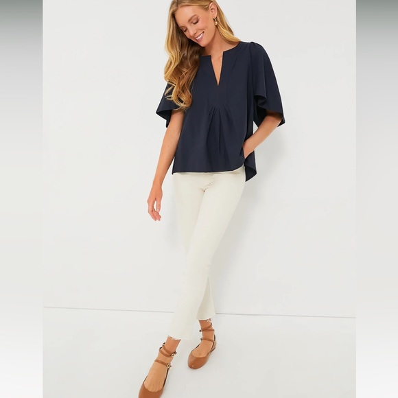 Tuckernuck PAMANDER PLACE Finley Navy Flutter sleeve top oversized - Picture 3 of 12